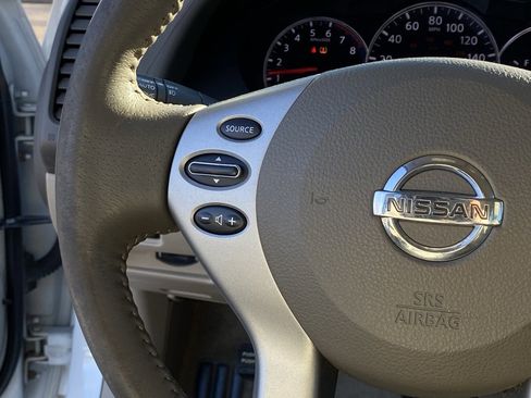 Used 2011 Nissan Altima 2.5 S w/ Special Edition Pkg image 14