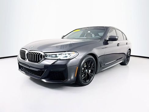 Used 2021 BMW 530i w/ M Sport Package RWD image 3