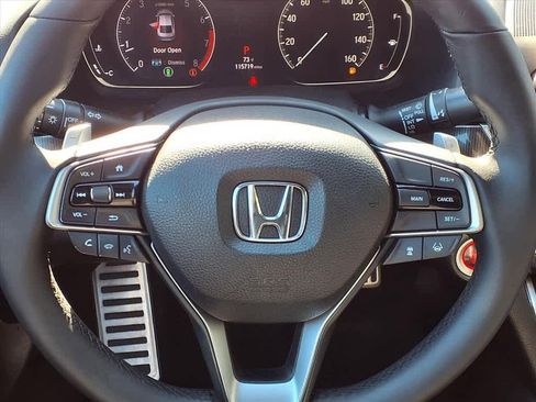 Used 2018 Honda Accord Sport image 16
