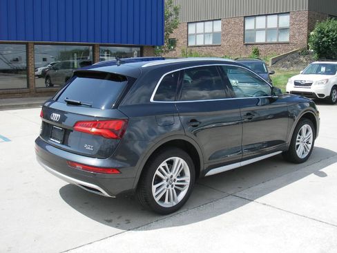 Used 2018 Audi Q5 2.0T Premium Plus w/ Premium Plus Package AWD/4WD image 5