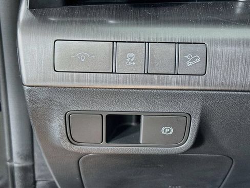 Used 2024 Hyundai Kona SEL w/ Convenience Package AWD/4WD image 19
