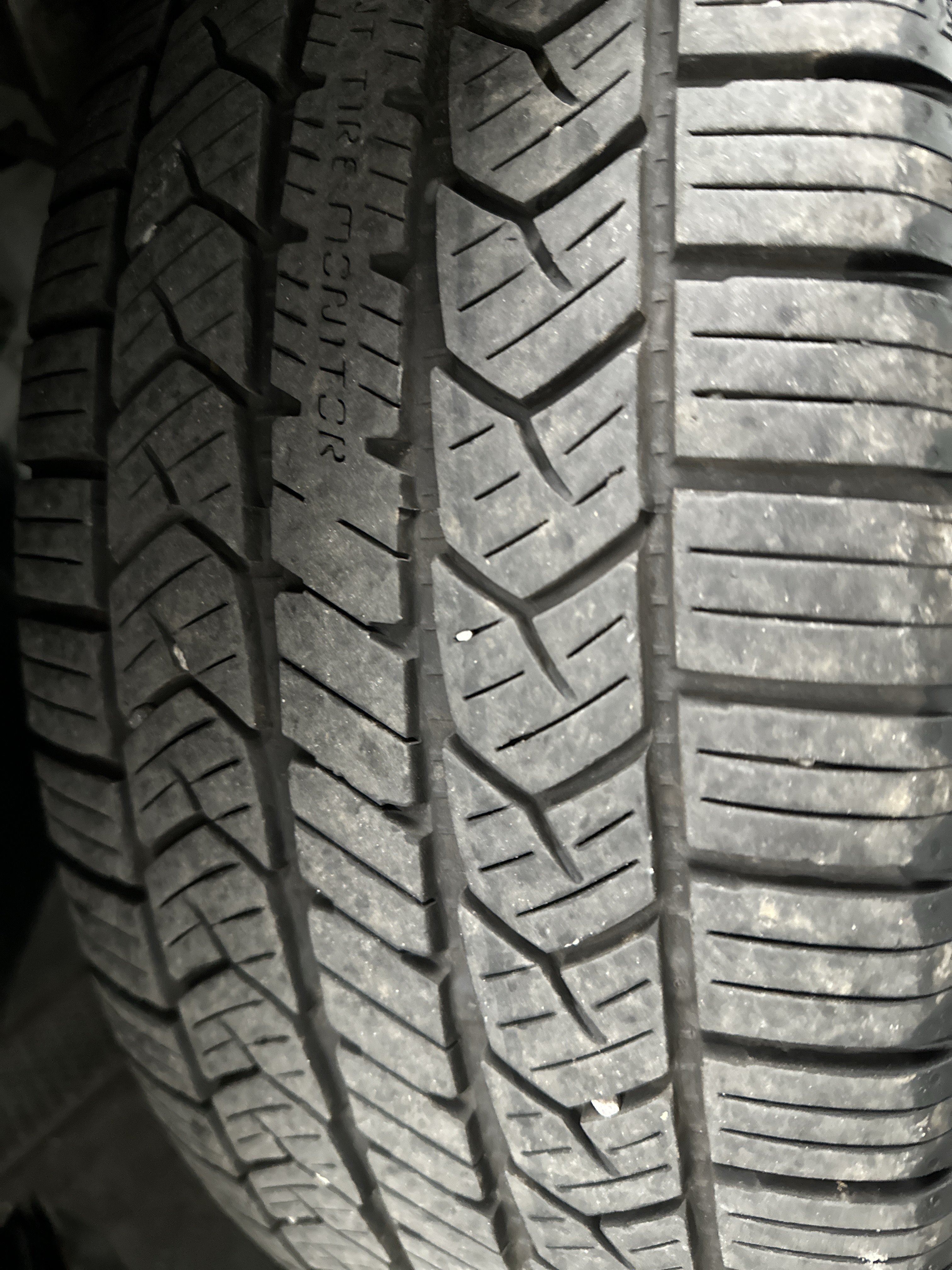 Used 2013 Ford Escape Titanium FWD image 11