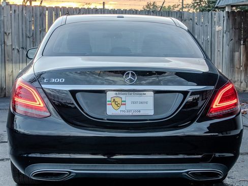 Used 2019 Mercedes-Benz C 300 Sedan w/ Premium Package image 4