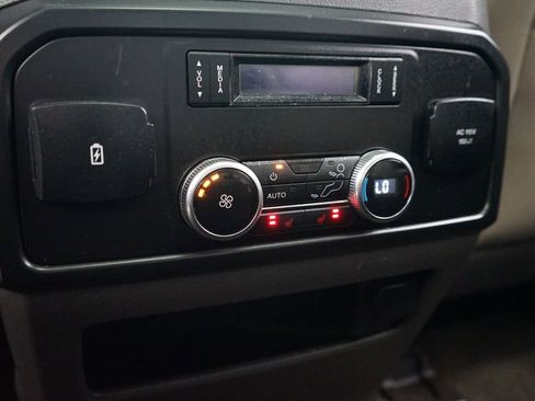 Used 2019 Ford Expedition Limited w/ Equipment Group 301A image 15