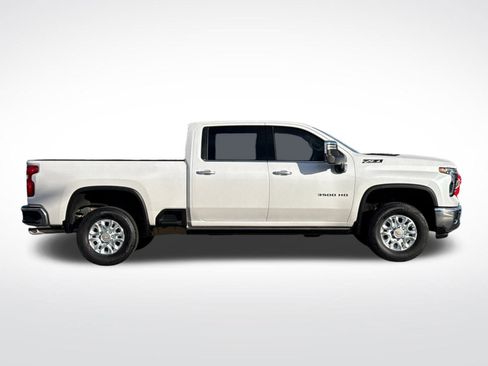 Used 2024 Chevrolet Silverado 3500 LTZ w/ LTZ Convenience Package image 2