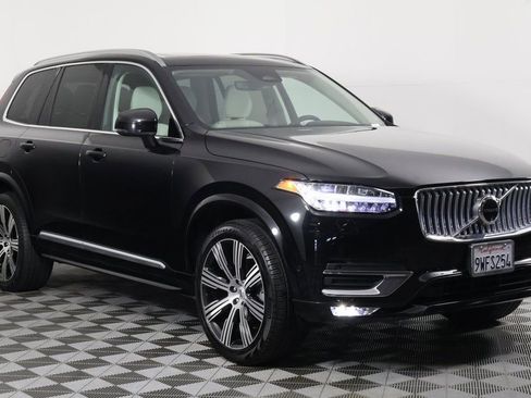 Used 2024 Volvo XC90 B5 Plus w/ Protection Package Premier AWD/4WD image 3