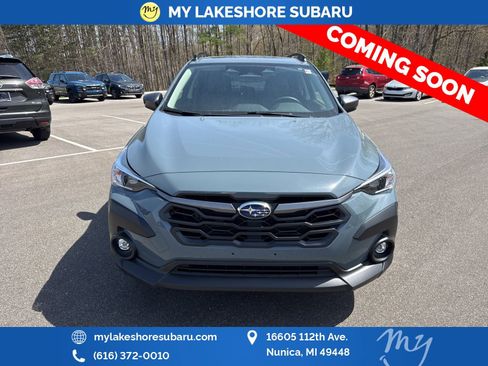 Used 2025 Subaru Crosstrek 2.0i Premium image 3