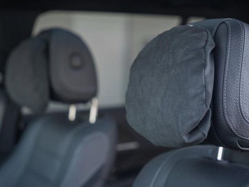 New 2026 Mercedes-Benz GLS 450 4MATIC image 40