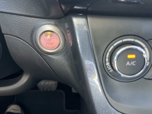 Used 2016 Nissan Sentra SR w/ SR Premium Package FWD image 34