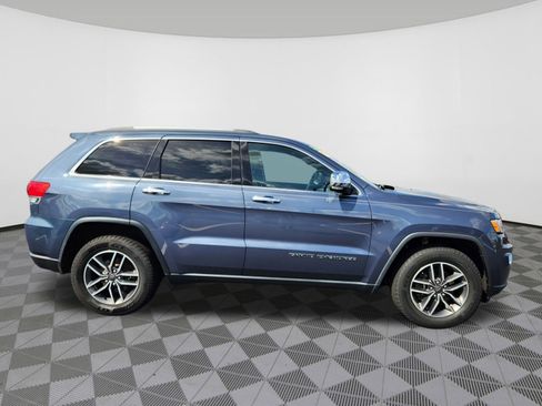 Used 2019 Jeep Grand Cherokee Limited w/ Trailer Tow Group IV image 6