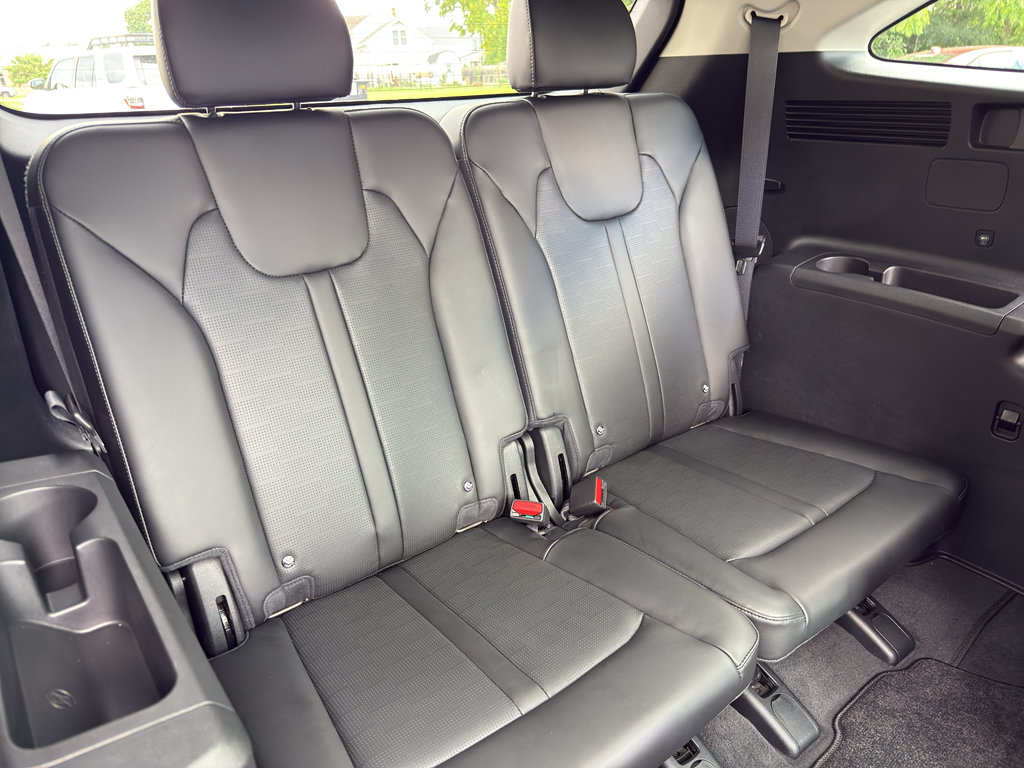 Used 2024 Kia Sorento SX AWD/4WD image 29