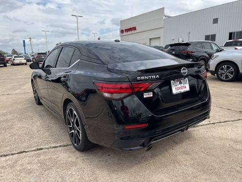Used 2024 Nissan Sentra SR w/ SR Premium Package image 9