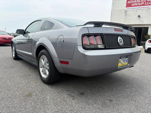 Used 2006 Ford Mustang Coupe RWD image 12
