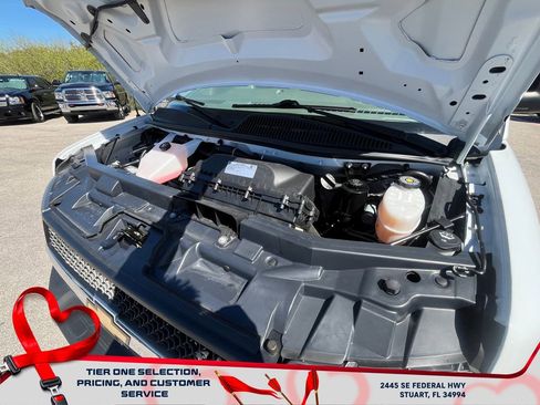 Used 2024 Chevrolet Express 2500 w/ Driver Convenience Package image 16