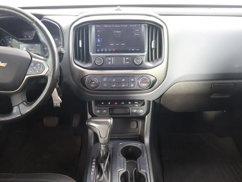 Used 2019 Chevrolet Colorado Z71 AWD/4WD image 25