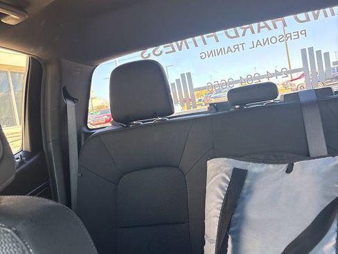 Used 2023 Chevrolet Colorado LT image 14