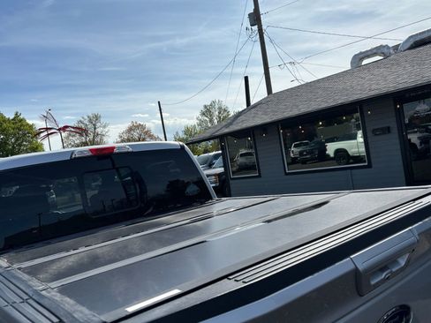 Used 2017 Ford F150 Lariat AWD/4WD image 10