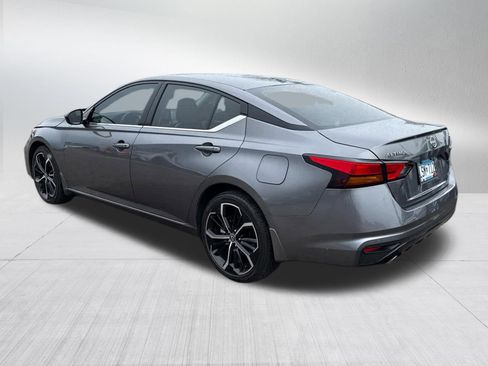 Used 2024 Nissan Altima 2.5 SR w/ SR Premium Package AWD/4WD image 4