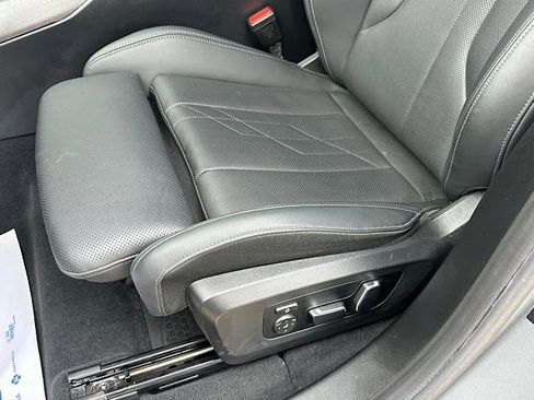 Certified 2025 BMW X3 xDrive30i image 12