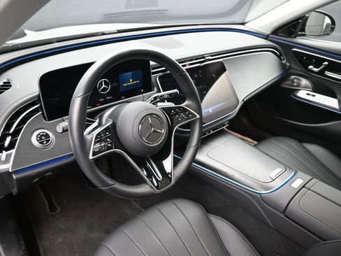 Used 2025 Mercedes-Benz E 450 4MATIC All-Terrain Wagon w/ Leather Package image 21