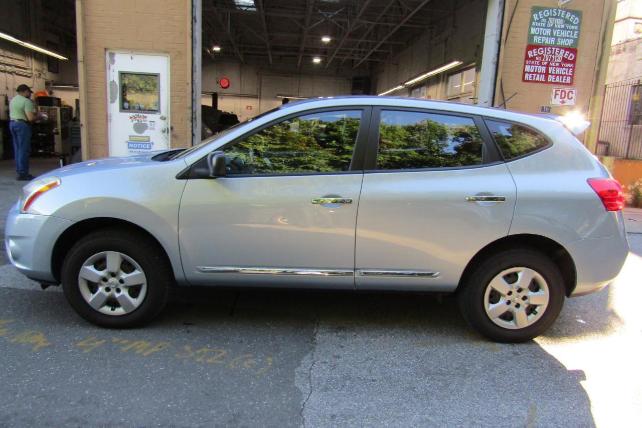 Used 2013 Nissan Rogue S AWD/4WD image 2