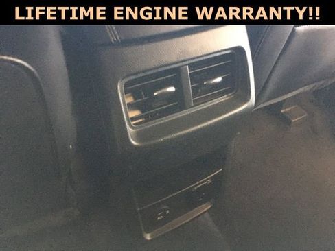 Used 2022 Ford Edge Titanium image 28