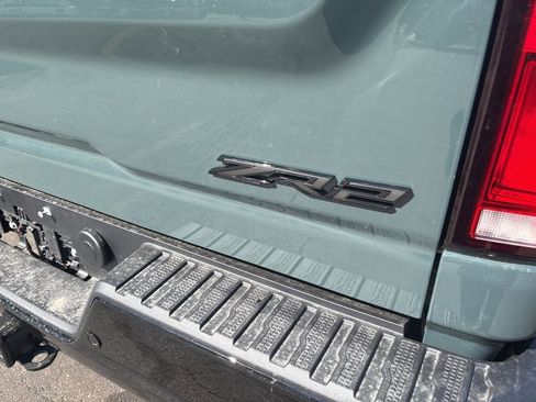 New 2026 Chevrolet Silverado 2500 ZR2 image 9
