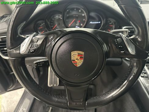 Used 2015 Porsche Panamera image 4