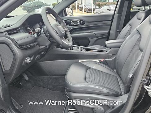 New 2026 Jeep Compass Latitude image 5