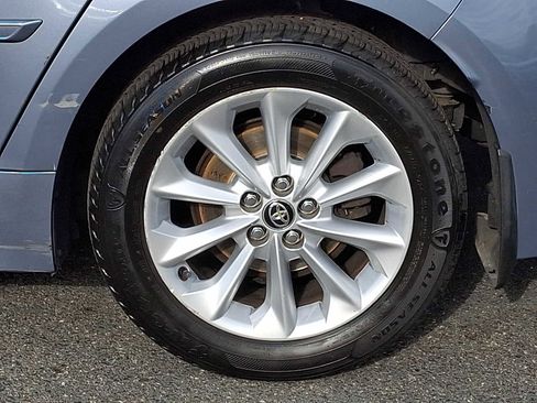 Used 2020 Toyota Corolla LE w/ LE Convenience Package FWD image 7