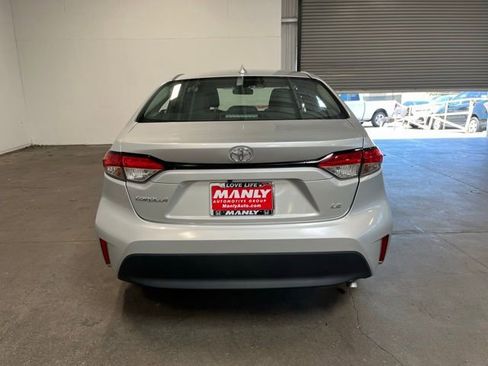 Used 2024 Toyota Corolla LE FWD image 4