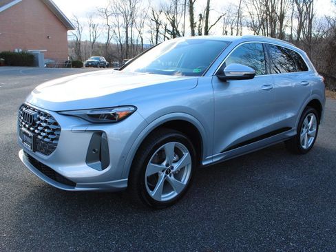 New 2025 Audi Q5 Premium Plus image 4