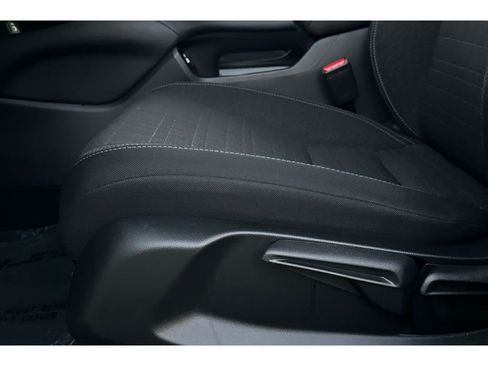 Certified 2023 Honda HR-V LX image 13