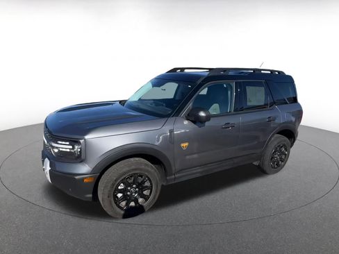 Used 2025 Ford Bronco Sport Badlands image 8