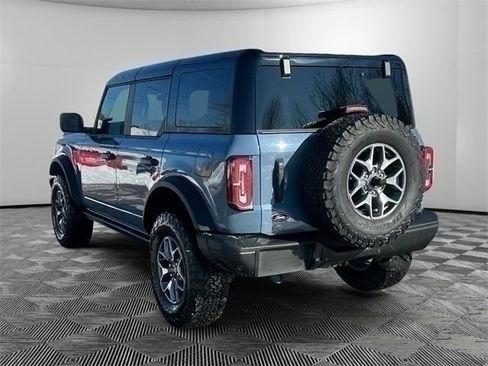 Used 2025 Ford Bronco Badlands image 3