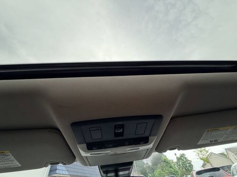 Used 2020 Nissan Altima 2.5 SL FWD image 11