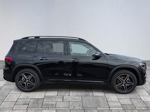 New 2026 Mercedes-Benz GLB 250 image 8