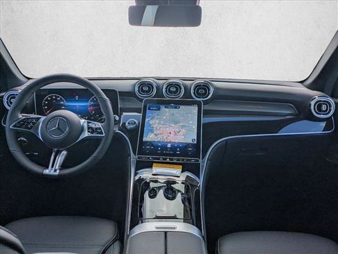 Used 2026 Mercedes-Benz GLC 300 image 15