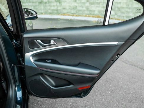 Used 2024 Genesis G70 2.5T w/ Sport Prestige Package image 15