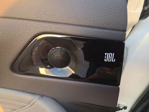 Used 2021 Toyota Avalon Limited w/ Advanced Safety Package image 25