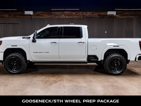 Used 2021 GMC Sierra 3500 Denali w/ Denali Ultimate Package image 6