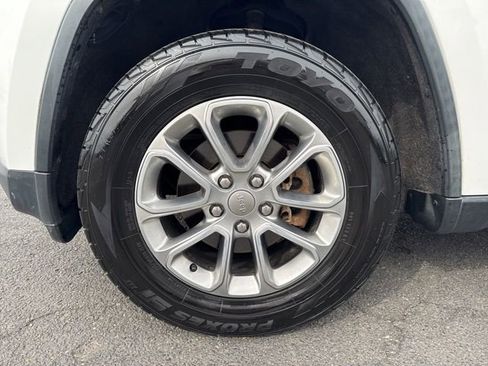 Used 2015 Jeep Grand Cherokee Limited image 7