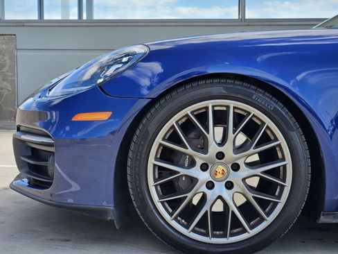 Certified 2023 Porsche Panamera 4 Platinum Edition image 13