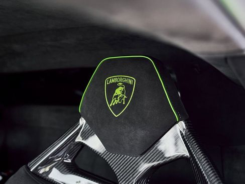 Used 2024 Lamborghini Huracan Sterrato AWD/4WD image 43