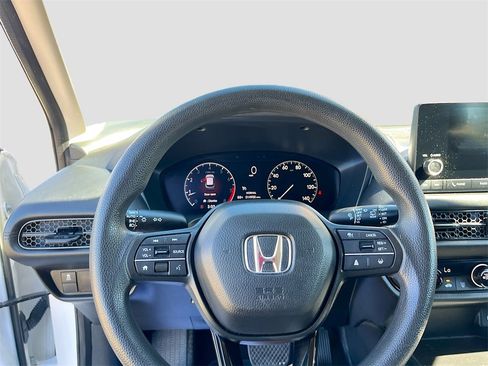 Used 2024 Honda HR-V LX image 11