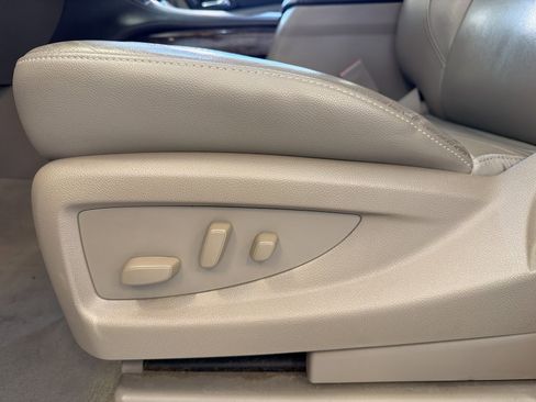 Used 2019 Chevrolet Tahoe LT image 37