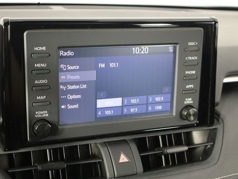 Used 2019 Toyota RAV4 XLE FWD image 32