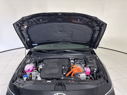 New 2025 Hyundai Elantra Hybrid FWD image 11