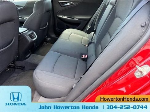 Used 2016 Chevrolet Malibu LT FWD image 13