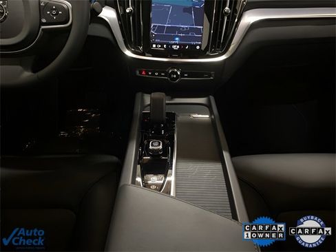 Used 2025 Volvo S60 B5 Core image 13